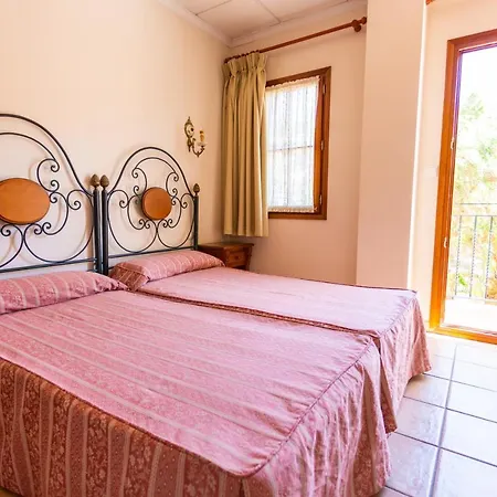 Rural Serrella Hotel 2*