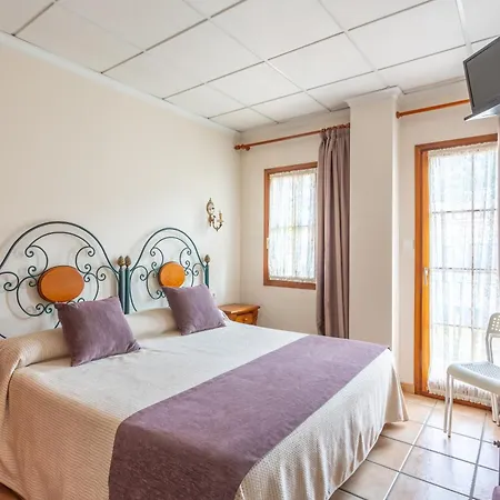 Rural Serrella Hotel 2*