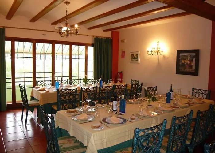 Rural Serrella فندق 2*